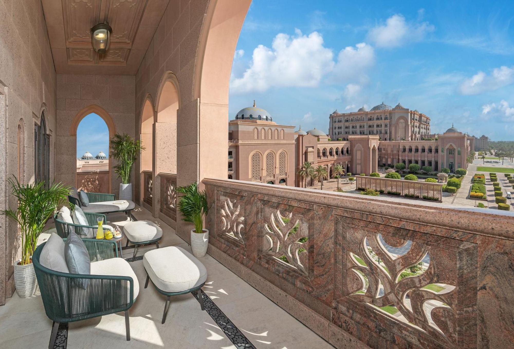 قصر الإمارات منتجع 5*