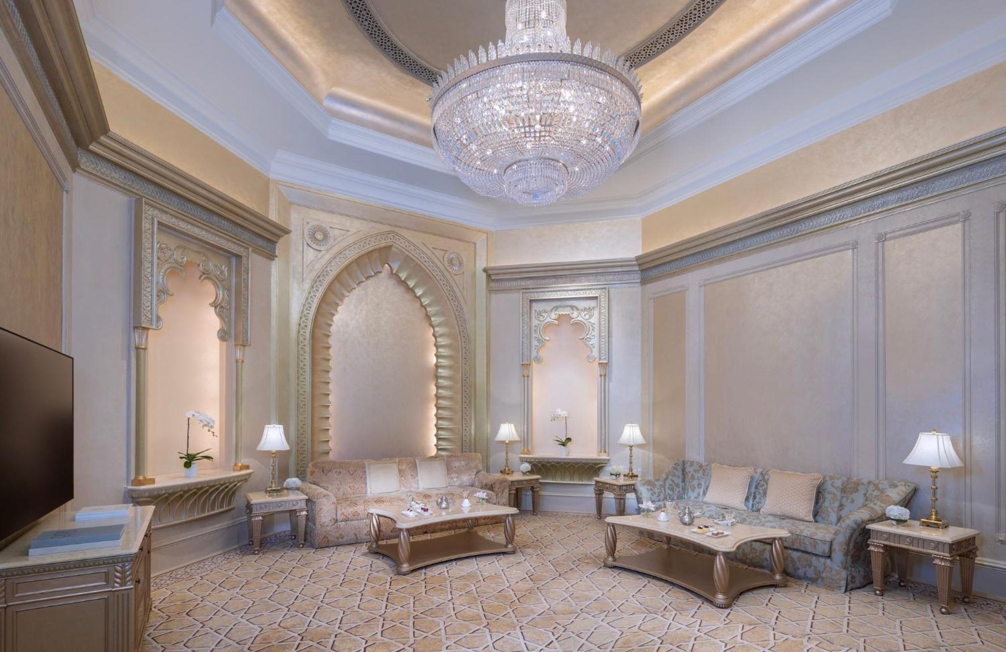 Emirates Palace Mandarin Oriental, Абу-Даби